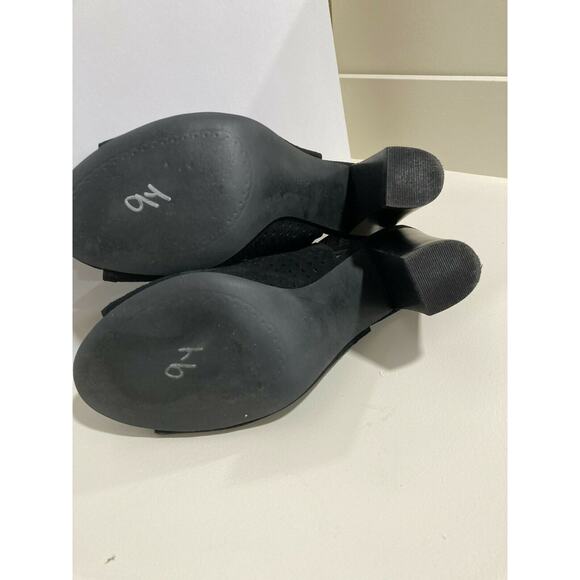 Tahari Margaret 2 black suede cut out peep toe sling back block heels 8m - Picture 6 of 6